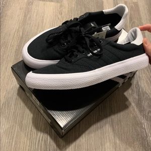 Adidas skateboarding sneaker